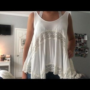 Flowy tank